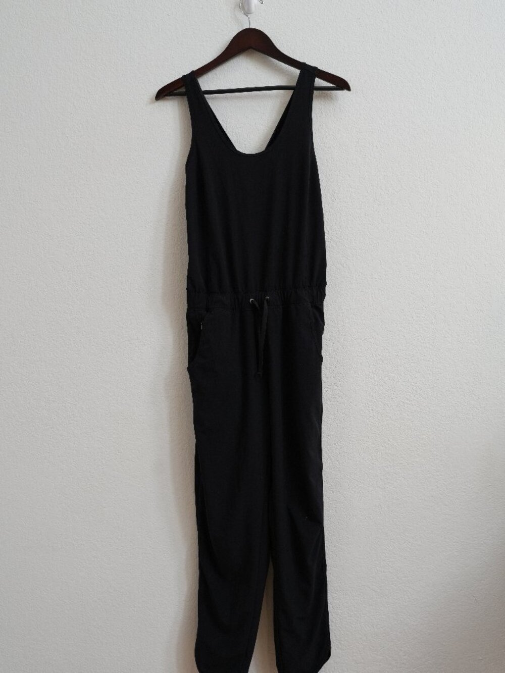 Patagonia Fleetwith Romper Jumpsuit Womens S Black Sleeveless Drawcord Pockets